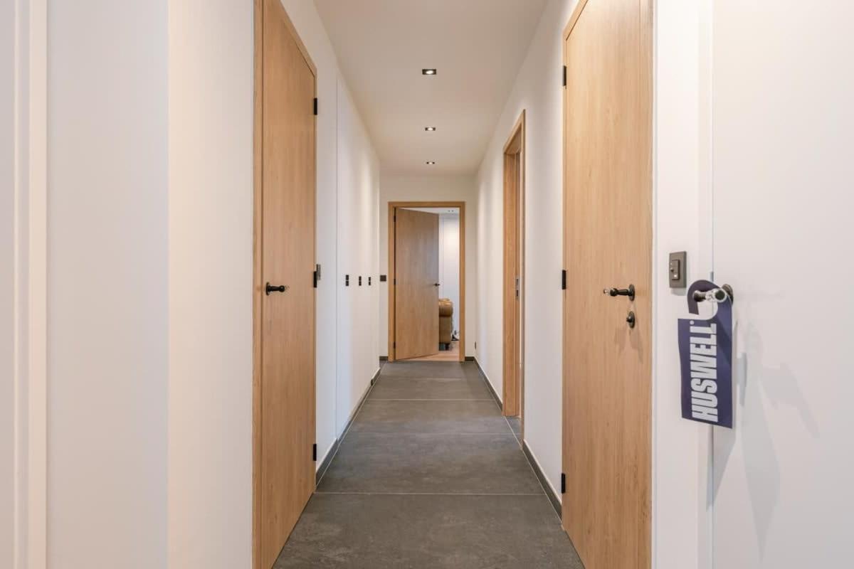 Huswell - Luxurious Apartment With Parking Beernem Kültér fotó