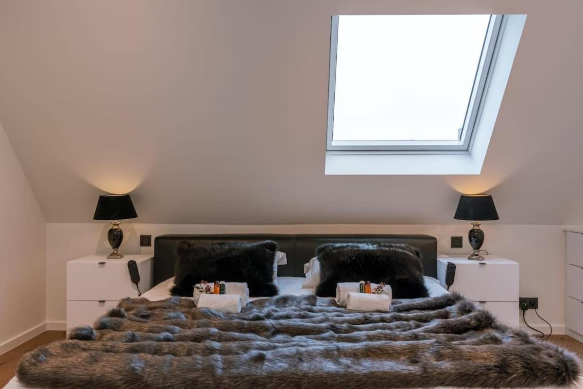 Huswell - Luxurious Apartment With Parking Beernem Kültér fotó