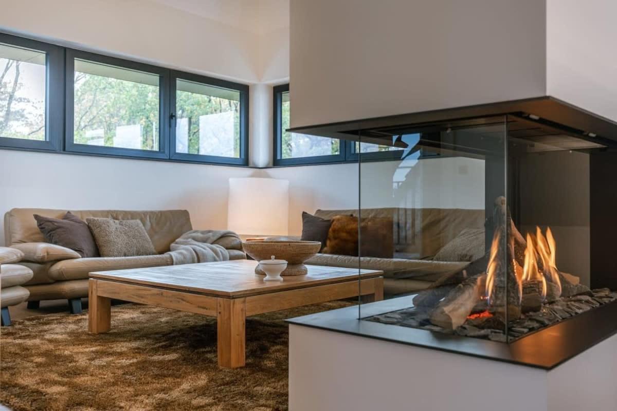 Huswell - Luxurious Apartment With Parking Beernem Kültér fotó